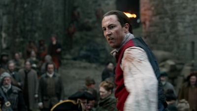 OUTLANDER_-_E1X06_THE_GARRISON_COMMANDER_2419.jpg