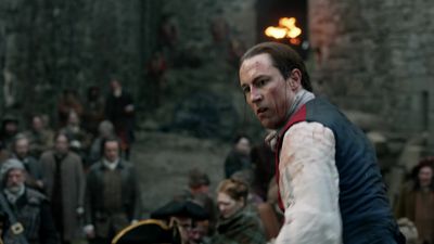 OUTLANDER_-_E1X06_THE_GARRISON_COMMANDER_2420.jpg