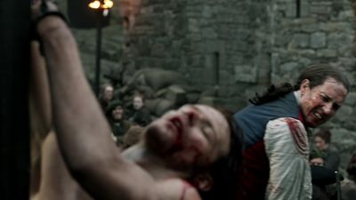 OUTLANDER_-_E1X06_THE_GARRISON_COMMANDER_2430.jpg