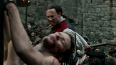 OUTLANDER_-_E1X06_THE_GARRISON_COMMANDER_2435.jpg