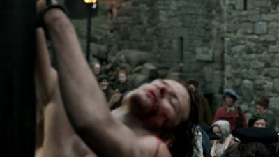 OUTLANDER_-_E1X06_THE_GARRISON_COMMANDER_2439.jpg