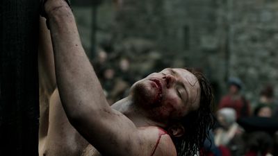 OUTLANDER_-_E1X06_THE_GARRISON_COMMANDER_2442.jpg
