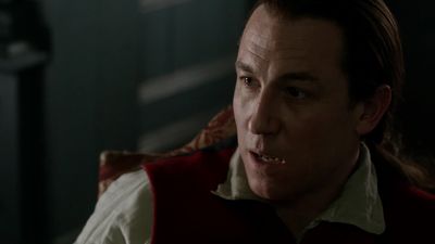 OUTLANDER_-_E1X06_THE_GARRISON_COMMANDER_2479.jpg