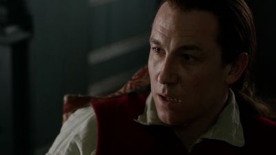 OUTLANDER_-_E1X06_THE_GARRISON_COMMANDER_2482.jpg