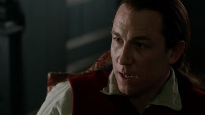 OUTLANDER_-_E1X06_THE_GARRISON_COMMANDER_2486.jpg