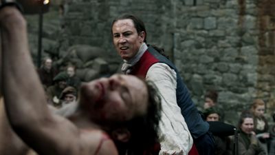 OUTLANDER_-_E1X06_THE_GARRISON_COMMANDER_2498.jpg