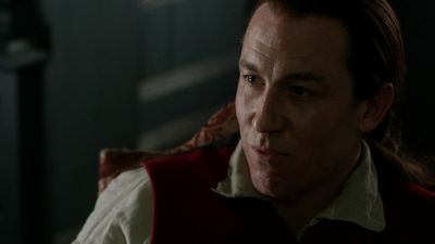 OUTLANDER_-_E1X06_THE_GARRISON_COMMANDER_2507.jpg