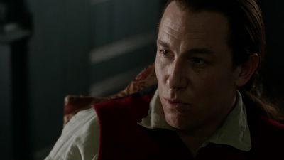 OUTLANDER_-_E1X06_THE_GARRISON_COMMANDER_2511.jpg