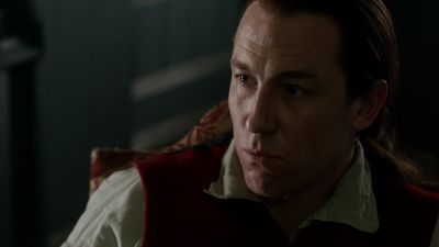 OUTLANDER_-_E1X06_THE_GARRISON_COMMANDER_2513.jpg