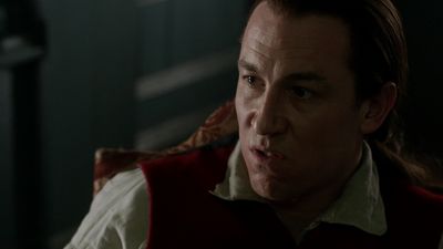 OUTLANDER_-_E1X06_THE_GARRISON_COMMANDER_2516.jpg