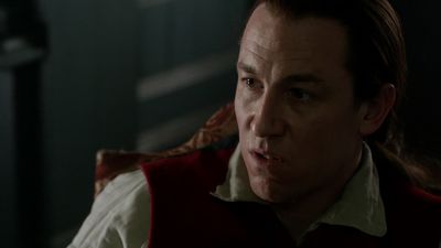 OUTLANDER_-_E1X06_THE_GARRISON_COMMANDER_2517.jpg