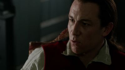 OUTLANDER_-_E1X06_THE_GARRISON_COMMANDER_2540.jpg