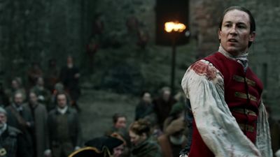 OUTLANDER_-_E1X06_THE_GARRISON_COMMANDER_2546.jpg