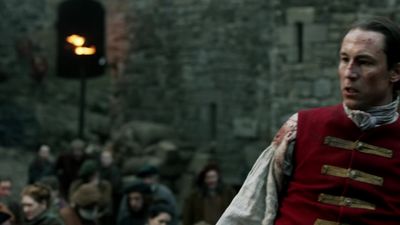 OUTLANDER_-_E1X06_THE_GARRISON_COMMANDER_2552.jpg