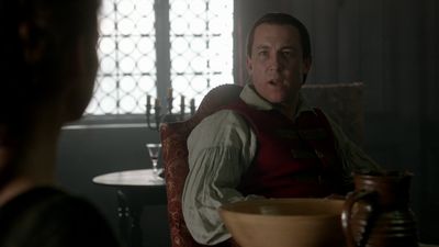 OUTLANDER_-_E1X06_THE_GARRISON_COMMANDER_2589.jpg