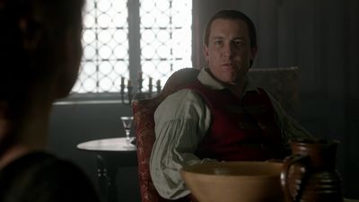 OUTLANDER_-_E1X06_THE_GARRISON_COMMANDER_2593.jpg
