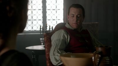 OUTLANDER_-_E1X06_THE_GARRISON_COMMANDER_2605.jpg