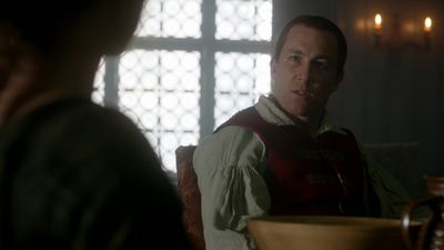 OUTLANDER_-_E1X06_THE_GARRISON_COMMANDER_2635.jpg
