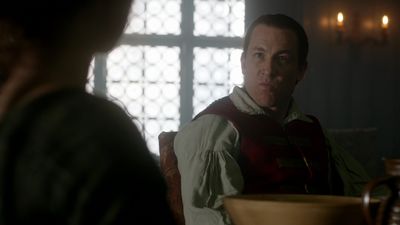 OUTLANDER_-_E1X06_THE_GARRISON_COMMANDER_2685.jpg
