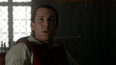 OUTLANDER_-_E1X06_THE_GARRISON_COMMANDER_2710.jpg