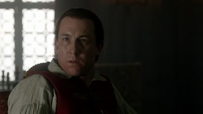OUTLANDER_-_E1X06_THE_GARRISON_COMMANDER_2818.jpg