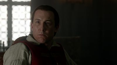 OUTLANDER_-_E1X06_THE_GARRISON_COMMANDER_2830.jpg
