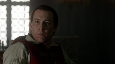 OUTLANDER_-_E1X06_THE_GARRISON_COMMANDER_2832.jpg