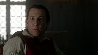 OUTLANDER_-_E1X06_THE_GARRISON_COMMANDER_2839.jpg