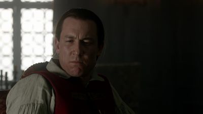 OUTLANDER_-_E1X06_THE_GARRISON_COMMANDER_2852.jpg