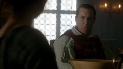OUTLANDER_-_E1X06_THE_GARRISON_COMMANDER_2858.jpg