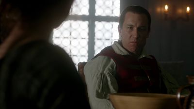 OUTLANDER_-_E1X06_THE_GARRISON_COMMANDER_2860.jpg