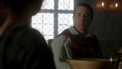 OUTLANDER_-_E1X06_THE_GARRISON_COMMANDER_2898.jpg