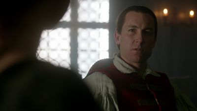 OUTLANDER_-_E1X06_THE_GARRISON_COMMANDER_2900.jpg