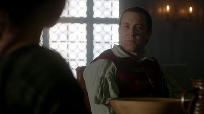 OUTLANDER_-_E1X06_THE_GARRISON_COMMANDER_2996.jpg