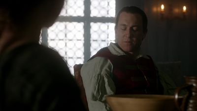 OUTLANDER_-_E1X06_THE_GARRISON_COMMANDER_3000.jpg