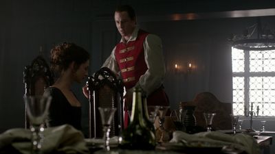 OUTLANDER_-_E1X06_THE_GARRISON_COMMANDER_3008.jpg