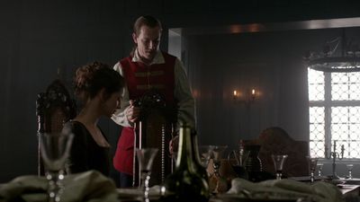 OUTLANDER_-_E1X06_THE_GARRISON_COMMANDER_3011.jpg