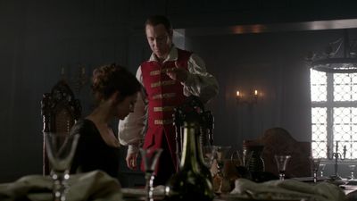 OUTLANDER_-_E1X06_THE_GARRISON_COMMANDER_3018.jpg