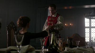 OUTLANDER_-_E1X06_THE_GARRISON_COMMANDER_3022.jpg
