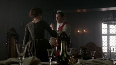 OUTLANDER_-_E1X06_THE_GARRISON_COMMANDER_3028.jpg