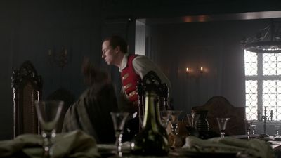 OUTLANDER_-_E1X06_THE_GARRISON_COMMANDER_3030.jpg
