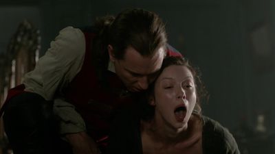 OUTLANDER_-_E1X06_THE_GARRISON_COMMANDER_3035.jpg