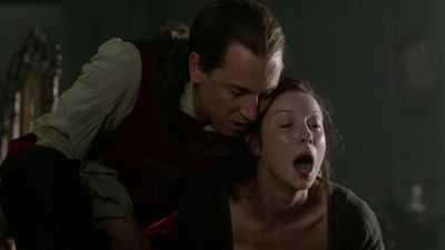 OUTLANDER_-_E1X06_THE_GARRISON_COMMANDER_3039.jpg