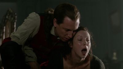 OUTLANDER_-_E1X06_THE_GARRISON_COMMANDER_3041.jpg