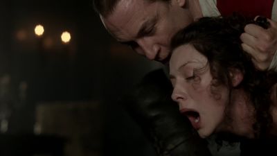 OUTLANDER_-_E1X06_THE_GARRISON_COMMANDER_3047.jpg