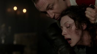 OUTLANDER_-_E1X06_THE_GARRISON_COMMANDER_3051.jpg