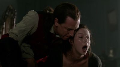 OUTLANDER_-_E1X06_THE_GARRISON_COMMANDER_3056.jpg