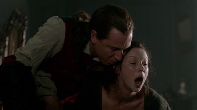 OUTLANDER_-_E1X06_THE_GARRISON_COMMANDER_3063.jpg