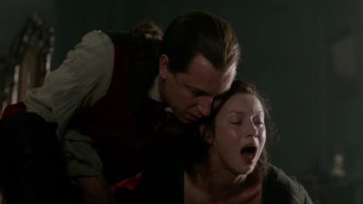 OUTLANDER_-_E1X06_THE_GARRISON_COMMANDER_3074.jpg