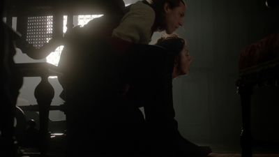 OUTLANDER_-_E1X06_THE_GARRISON_COMMANDER_3076.jpg